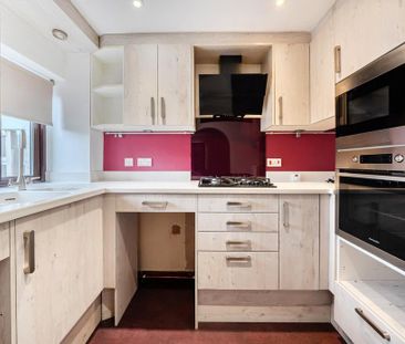 2 bedroom end of terrace house to rent - Photo 4