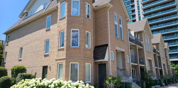 Two Bedroom Townhouse-style apartment in Toronto's Leaside - Photo 2