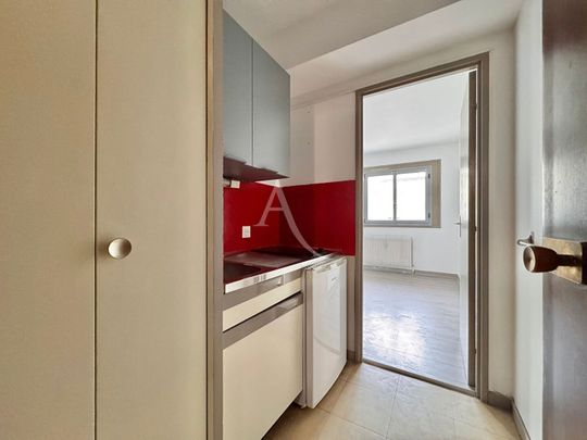 Location Appartement 1 pièce 18m² - Photo 1