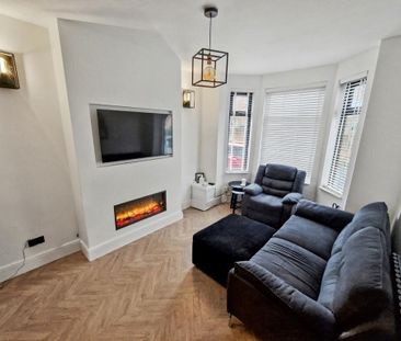 2 bedroom terraced house to rent - Photo 4