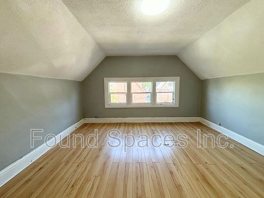 $1,375 / 1 br / 1 ba / 76 Sanford ave S unit 4 - Photo 1