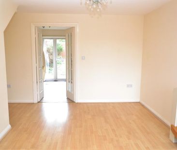 2 bedroom townhouse to rent - Photo 2