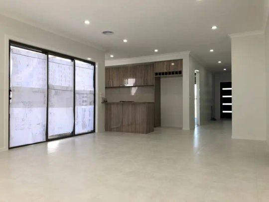 “Spacious family home.” - Photo 1