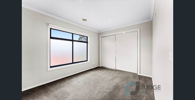 Simply Stunning Home - Photo 1