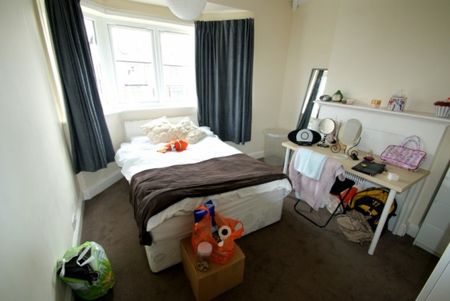 6 Bed - Rokeby Gardens, Headingley, Leeds - Photo 4