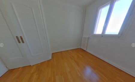 APPARTEMENT T4 A LOUER - Photo 2