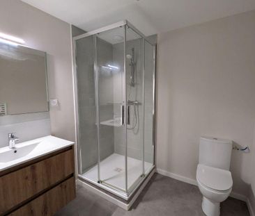 GUICHEN idéalement situé dans le centre de Guichen à proximité des ... - Photo 6