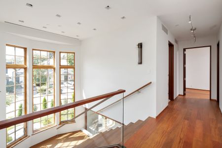 For Lease - 89 Kingsway Crescent, Toronto, Ontario - Photo 2