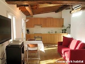 Logement à Paris, Location meublée - Photo 1