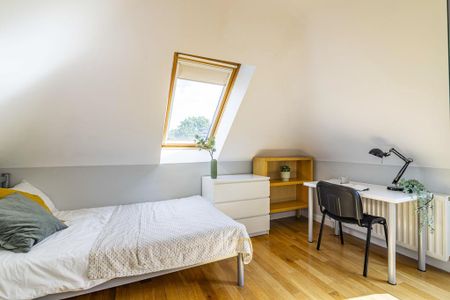 5 bedroom semi-detached house to rent - Photo 4