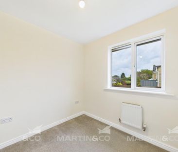 3 bedroom end of terrace house to rent - Photo 2