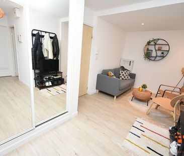 Location Appartement 5 pièces 85m² - Photo 1