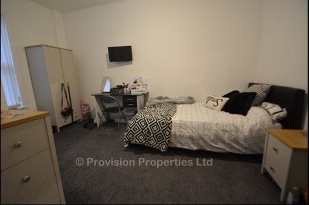 5 Bedroom Student House Hyde Park LS6 - Photo 3