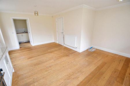 5 bedroom detached house to rent - Photo 5