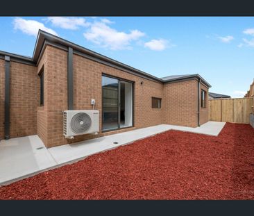 22 Monstera Street, Clyde North, Vic 3978 - Photo 5