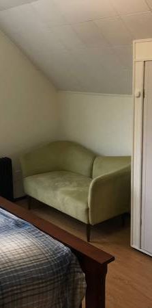 1BR furnished top floor suite between SFU and downtown until April 30 - Photo 1