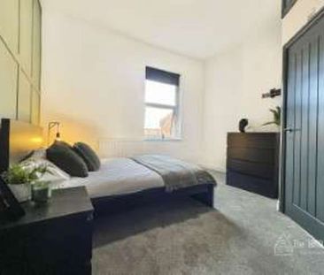 Town centre shared house! Room 7 - Photo 2