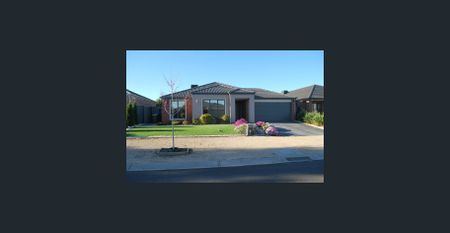 Spacious Living in Prime Location - Photo 2