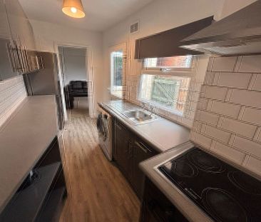 21 Albert Street- 4 Bed & 2 Bath Loughborough - Photo 4