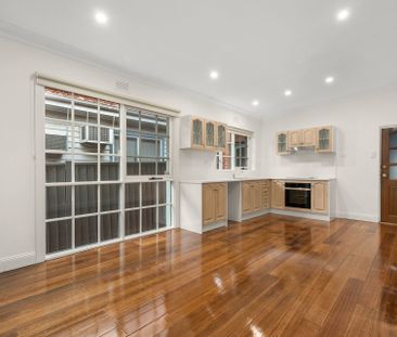 Open Plan Single Living. - Photo 1