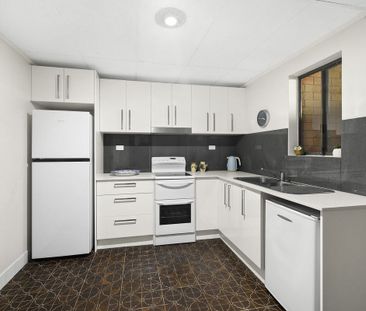 2 Tamaringa Avenue, Port Macquarie NSW 2444 - House For Rent | Domain - Photo 6