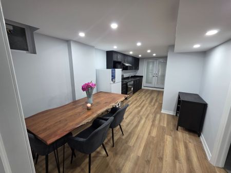 For Lease - 9 Boxdene Avenue, Toronto, Ontario - Photo 3