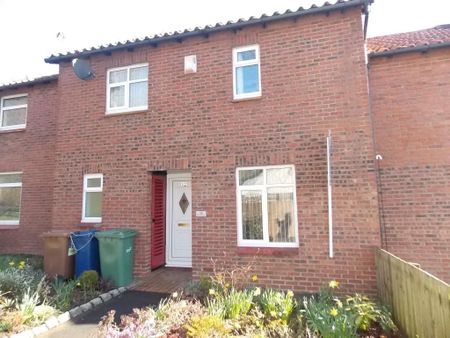 3 bedroom terraced house to rent - Photo 5