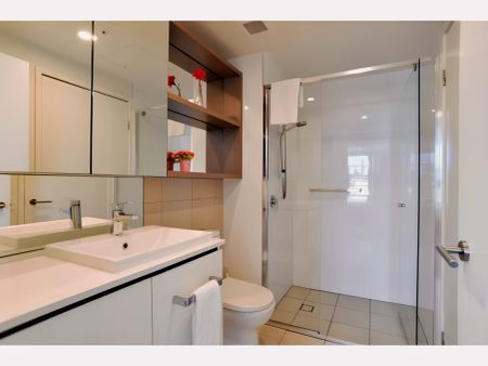 1Bedroom, 1Bathroom - Photo 5