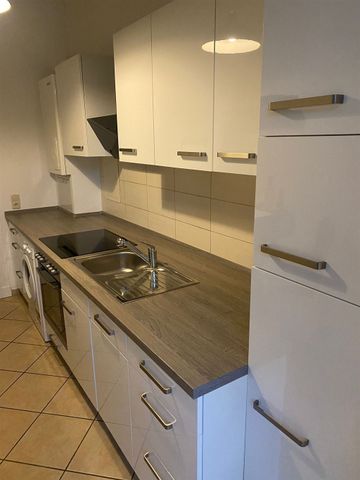 Schön geschnittene 3-Zi. Whg. mit Balkon, Laminat, EBK mgl., WG geeignet - Foto 5