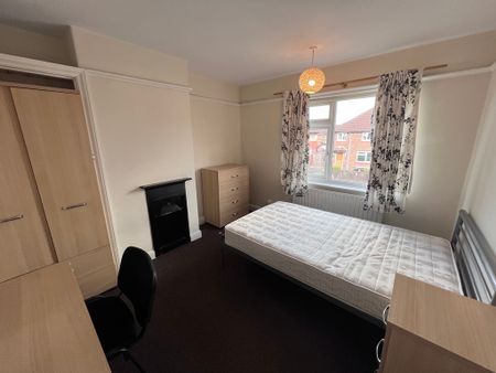 Wilberforce Avenue, Burton Stone Lane - P1051 - Photo 3