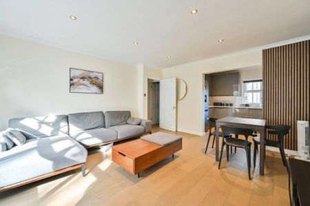 2 bedroom flat to rent - Photo 2