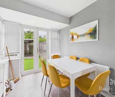 4 bedroom semi-detached house to rent - Photo 3