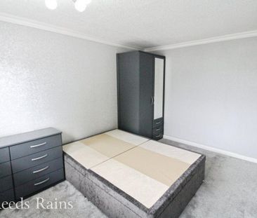 3 bedroom end of terrace house to rent - Photo 6