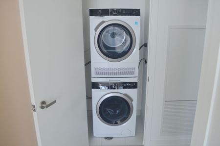 For Lease - 138 Downes Street Unit# 6906, Toronto, Ontario - Photo 2