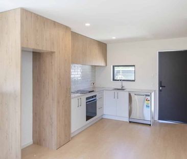 Modern Comfort and Convenience - Photo 3