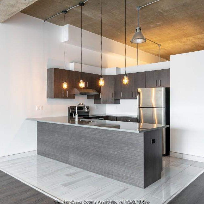 Executive Loft - Photo 1