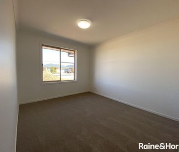 4 Bedroom Home - Photo 1