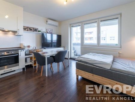 Pronájem bytu 1+kk 32 m2 - Photo 2