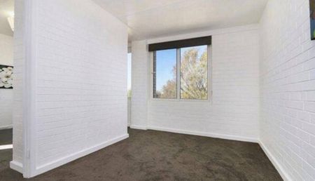 EXPERIENCE A COZY AND QUIET LIFESTYLE IN THE HEART OF NORTH PERTH - Photo 4