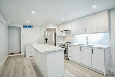 For Lease - 361 Turnberry Crescent, Mississauga, Ontario - Photo 5