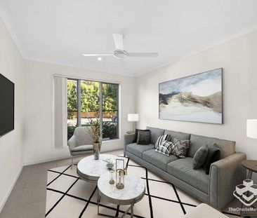 Well positioned Townhouse - Photo 4