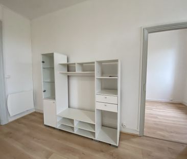 Location Appartement 3 pièces 82m² CASTELNAUDARY 11400 - Photo 2