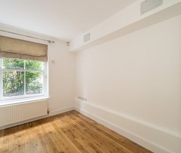 3 bedroom flat to rent - Photo 3