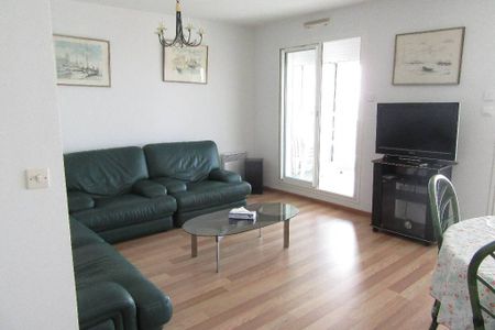 Location Appartement 2 pièces 64m² - Photo 2