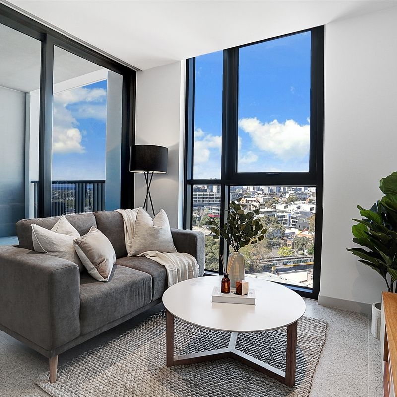 Fully furnished BTR Living at Montague Square - Photo 1