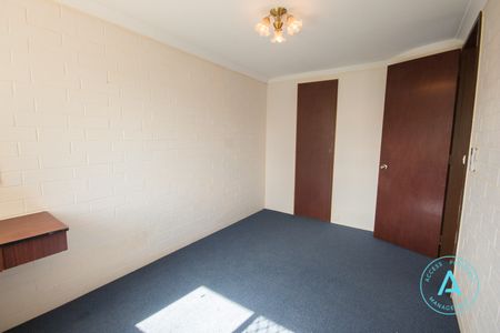 TOWNHOUSE FOR RENT IN WEMBLEY - Photo 5