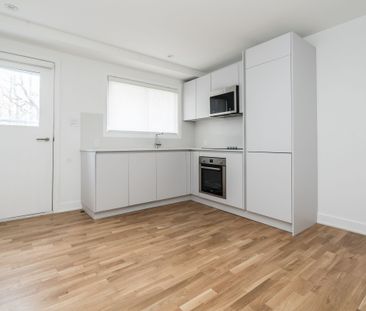 39 Riverwood Parkway - Photo 1