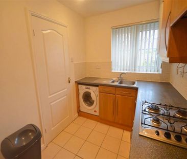 2 Bedroom Apartment To Let - Photo 6