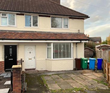 3 bedroom semi-detached house to rent - Photo 2