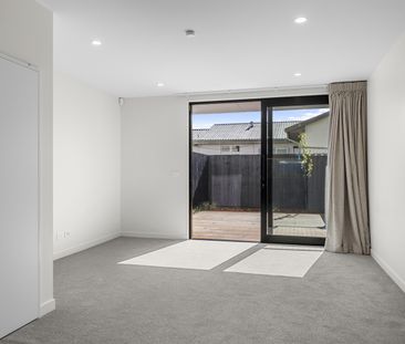 Stunning near new two bedroom townhouse - Spreydon - Photo 2